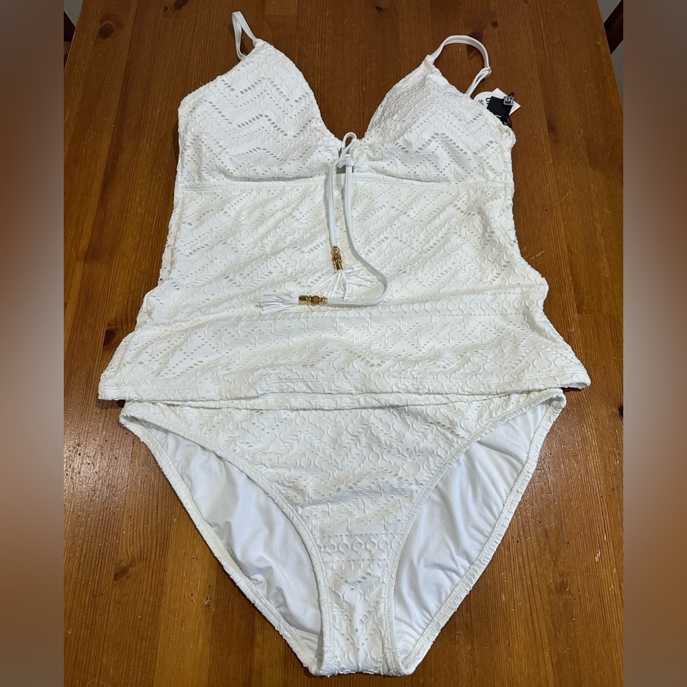 La Blanca Textured White Bikini Set - Picture 2 of 10
